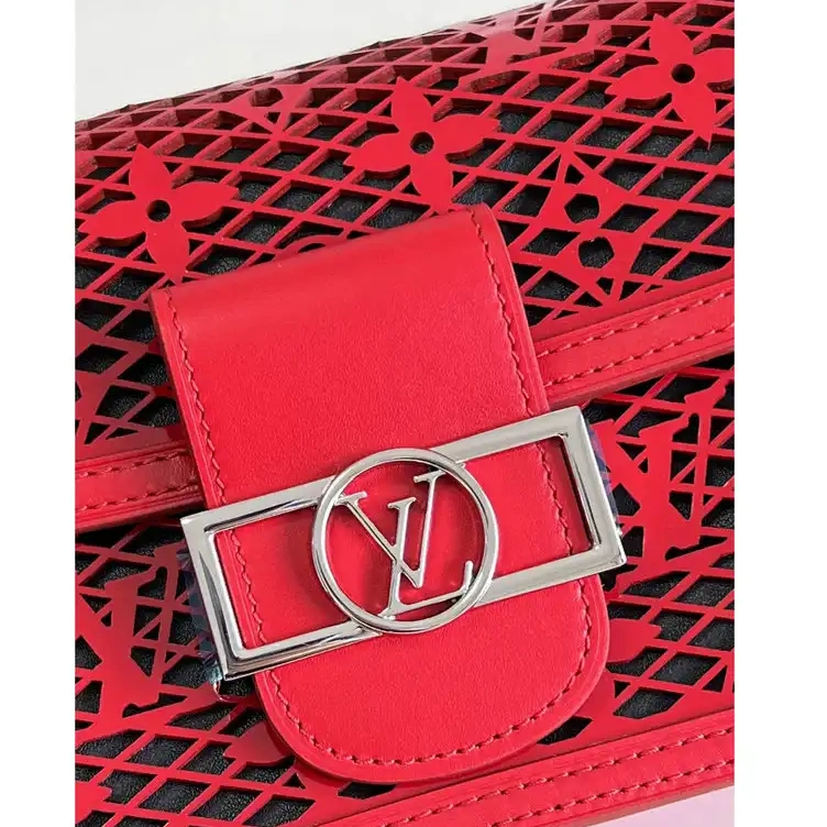 Bag 2205YA0010 LV 0717